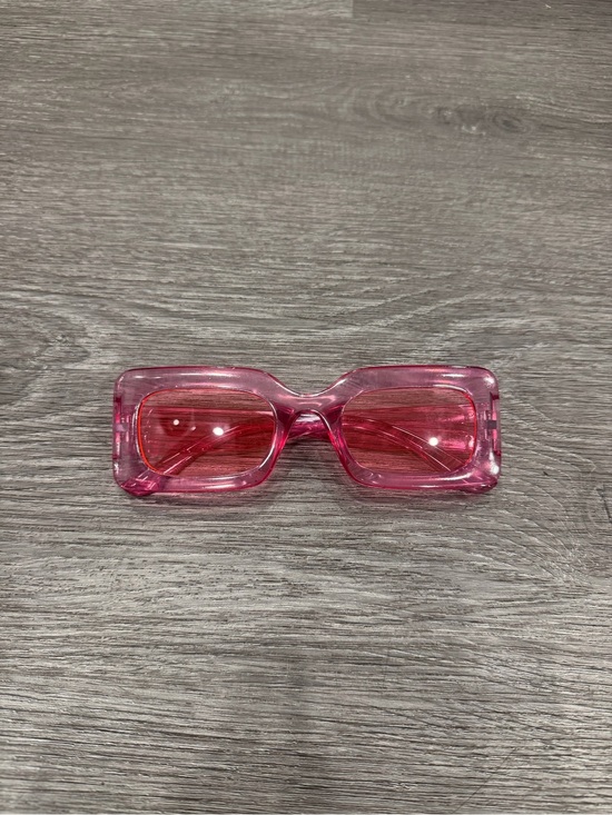 Accessories - Trendy Pink Rectangular Sunglasses